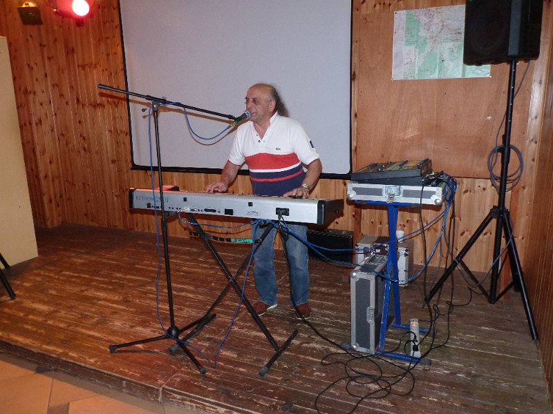 Gestore e musicista.JPG
